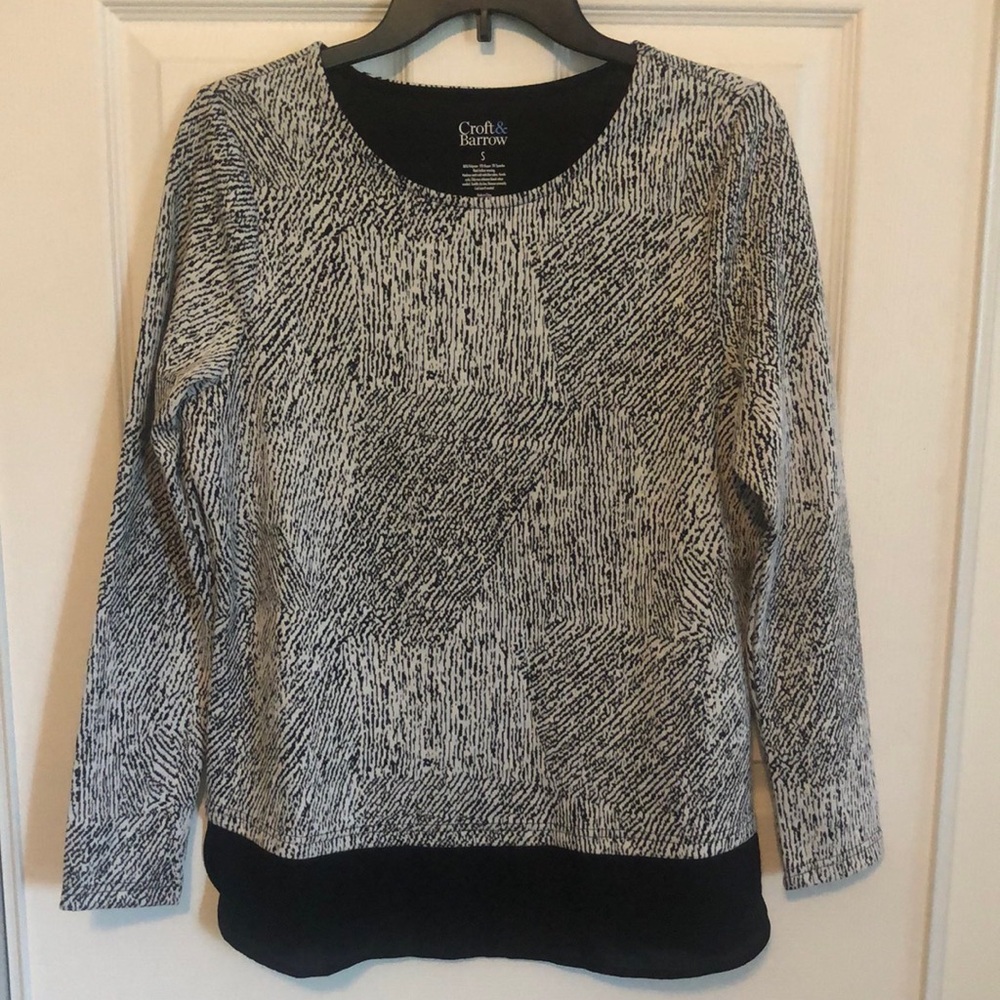 CROFT AND BARROW Scoopneck Longsleeve Blouse Black and White Print Women's Small